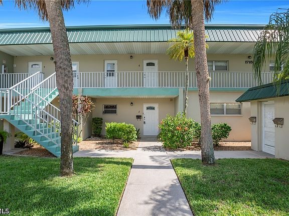 4th image of 1715 Golf Club Dr APT 2