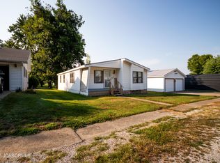 110 W 3rd St, Pilot Grove, MO 65276