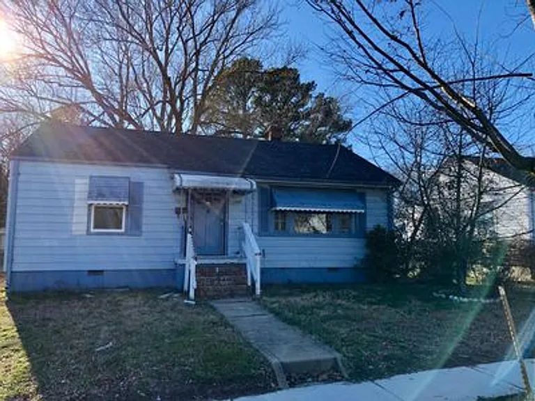 1509 Milton St — Photo 13