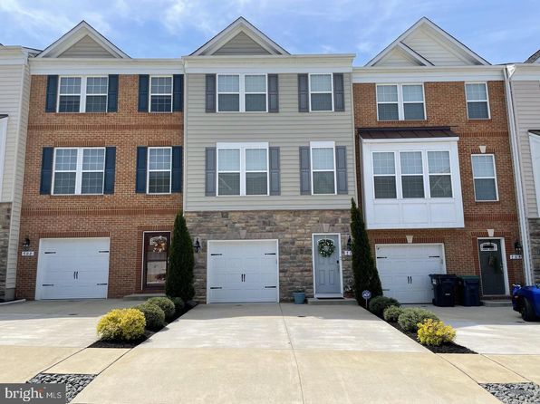 706 Bunker Ln