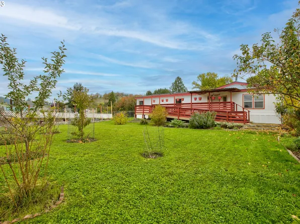 1173 NE Simpson Ln, Myrtle Creek, OR 97457