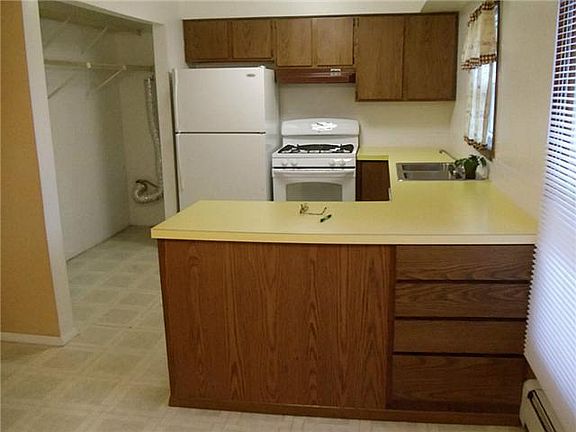 4th image of 5846 316th St