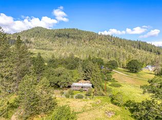 3026 Foots Creek Rd, Gold Hill, OR 97525