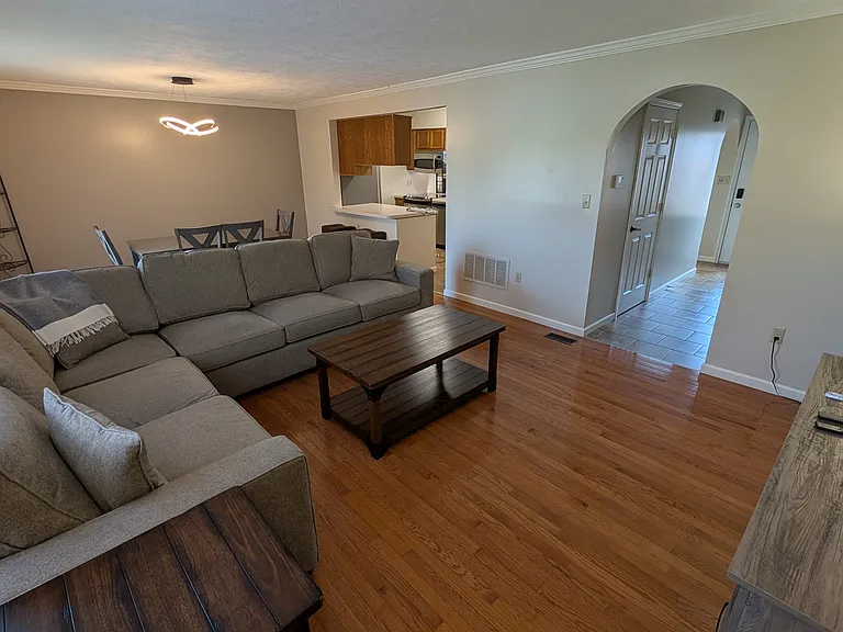 144 Villa Dr — Photo 10