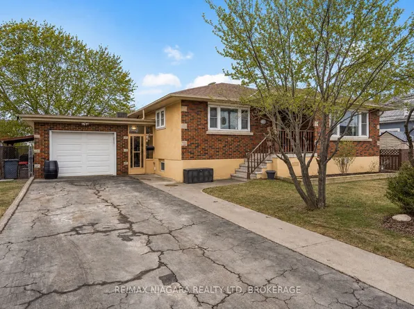 506 Main St W, Pt Colborne, ON L3K 3W6
