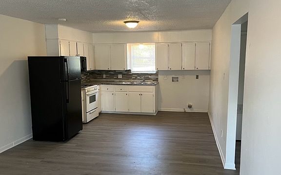3rd image of 4416 Lynn Ln #70