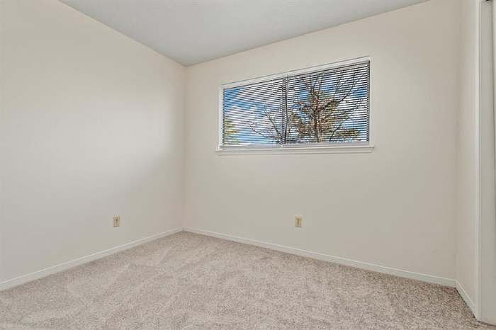 1st image of 10035 Emerald Creek Dr