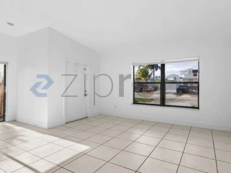 16110 SW 300th St — Photo 7