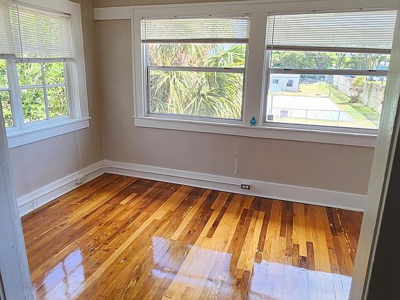 2nd image of 2902 N Massachusetts Ave APT 4