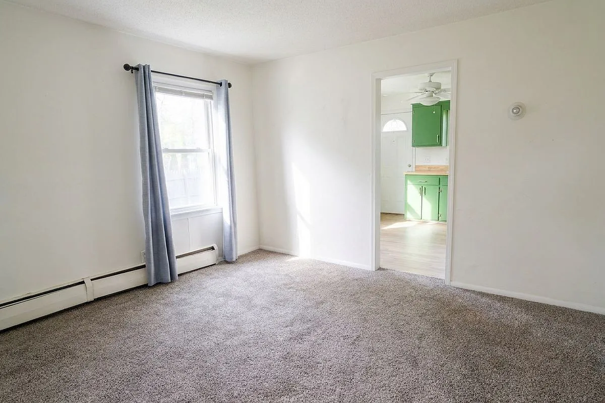 2 bed, 1.5 bath, 1200 sqft, $1,795 — Photo 3