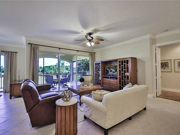 5th image of 9106 Cascada Way #3-201