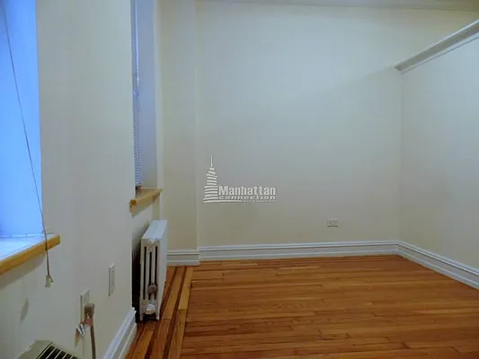 Rented by Manhattan Connection | media 2