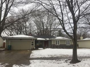 1120 Interlacken Rd, Springfield, IL 62704