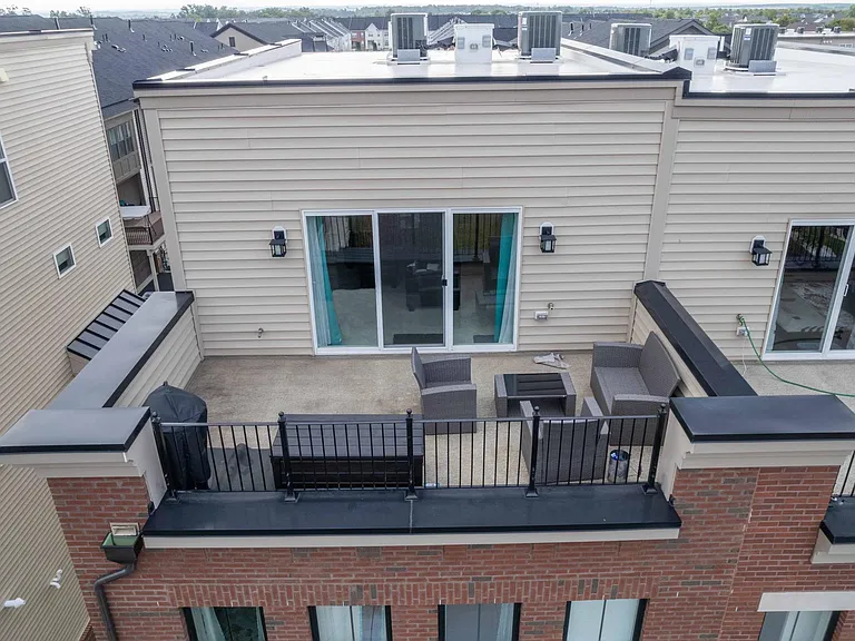 22968 Clarence Walk Ter — Photo 29