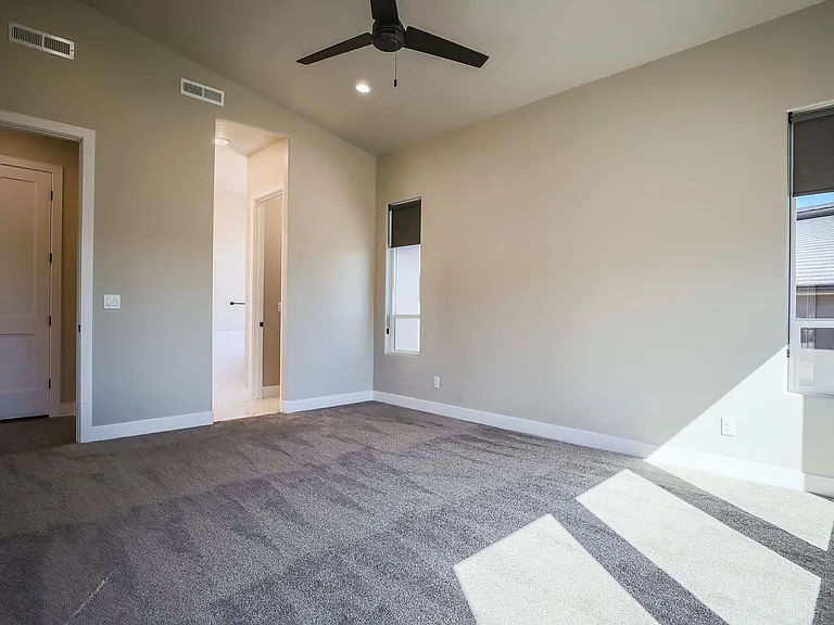 1855 W 740 South Cir — Photo 29