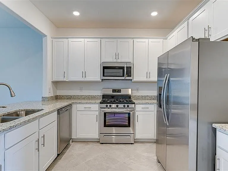 15235 Sunny Day Dr — Photo 5
