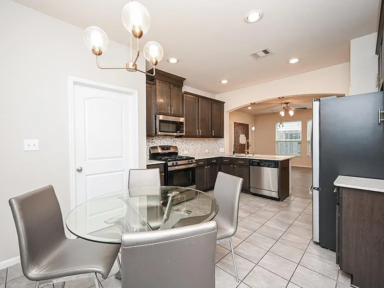 23919 Villa Lisa Dr — Photo 16