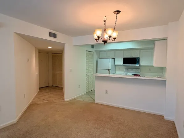 4127 Residence Dr, Fort Myers, FL