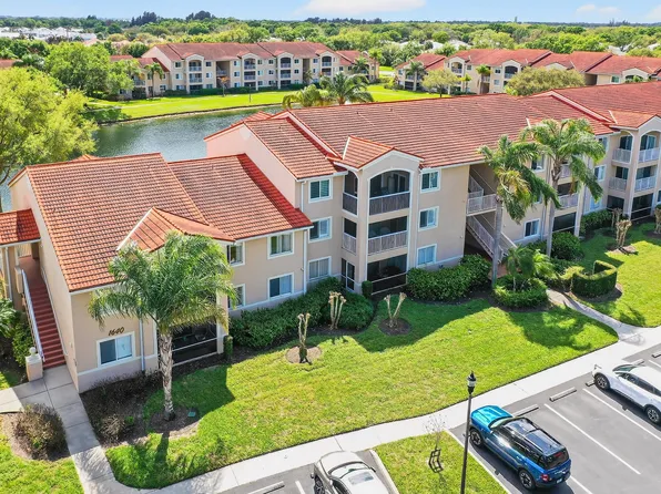 1640 N 42nd Circle Unit 305, Vero Beach, FL 32967