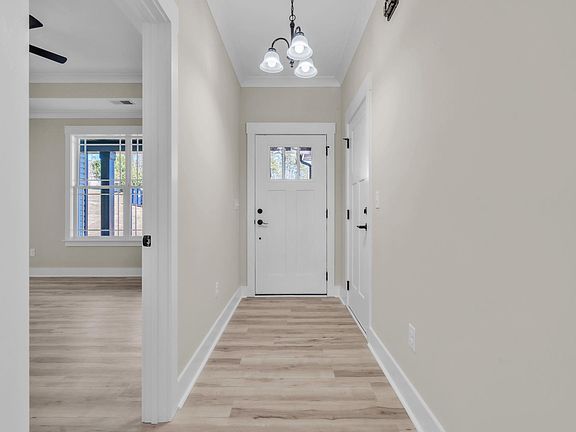 4th image of 109 Ashwood Ln
