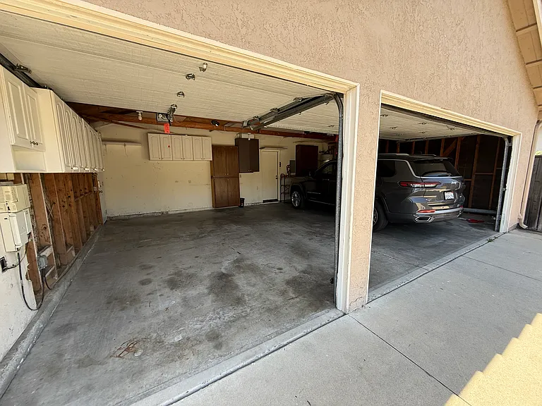 3 car garage with openers