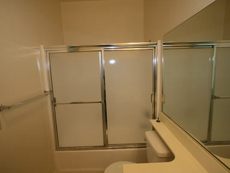 3637 Clarington Ave #112 — Photo 39