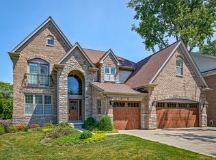 633 Hillside Dr, Hinsdale, IL