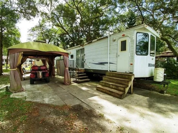 25314 NE 141st St, Salt Springs, FL 32134