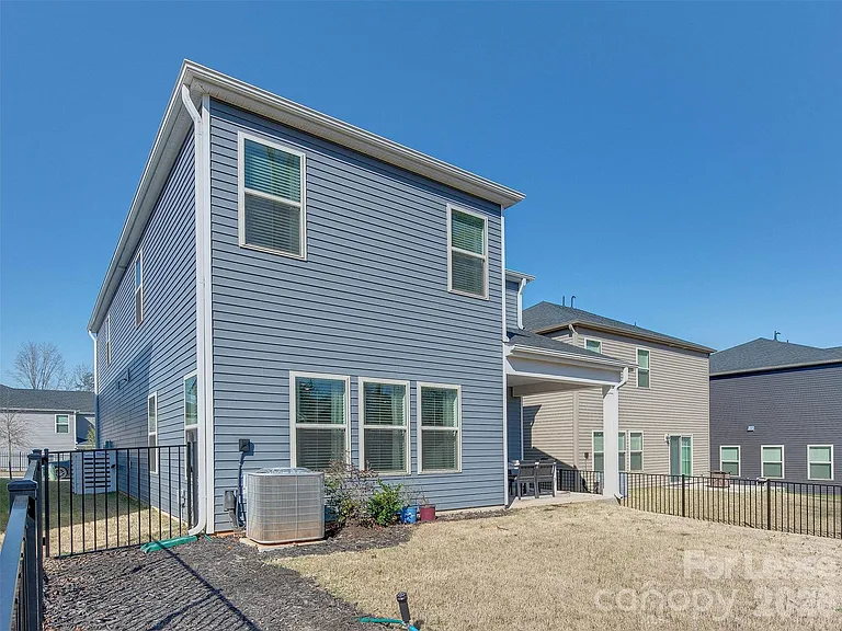 4009 Woodland View Dr — Photo 38