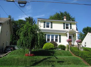 8 Kensington Ave, Dover, NJ 07801
