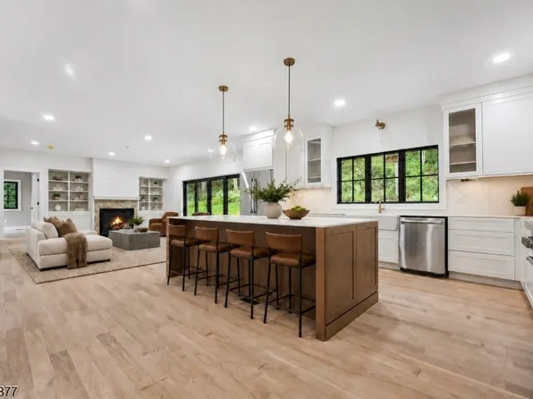 51 Dogwood Rd., Morris Plains Boro, NJ 07950