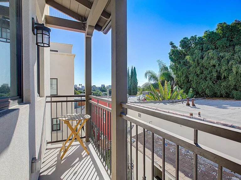 749 Talbot Ln — Photo 30