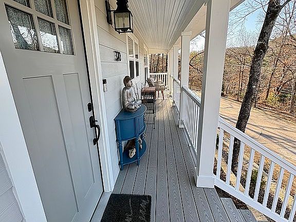 3rd image of 320 Spring St