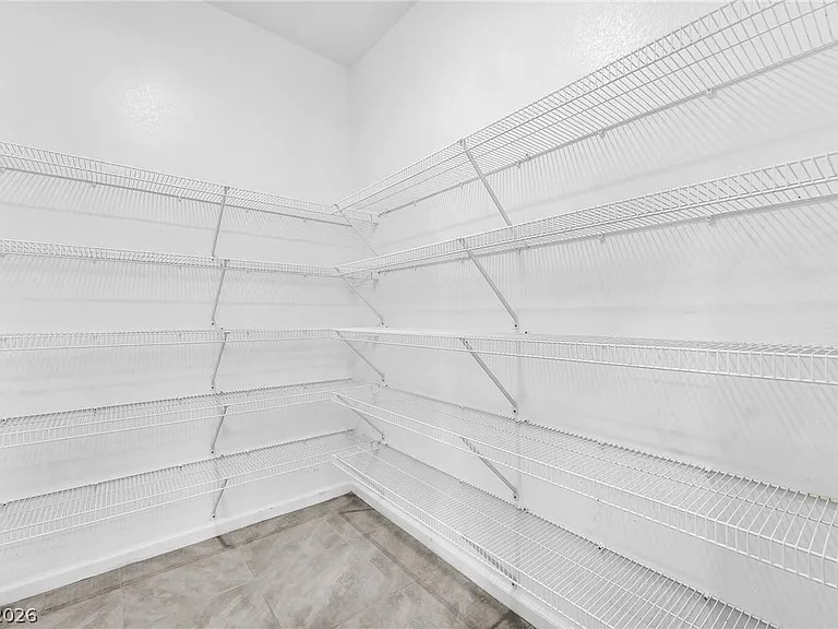 7754 Misty Oaks Ave — Photo 13