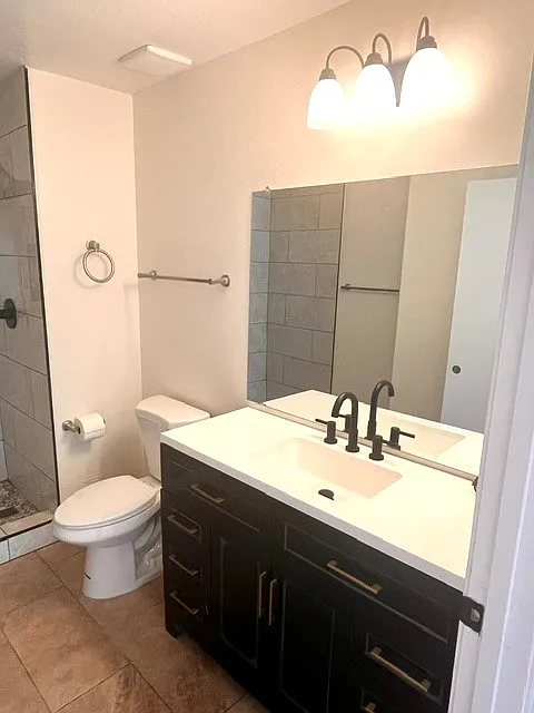 3 bed, 1000 sqft, $1,250 — Photo 4