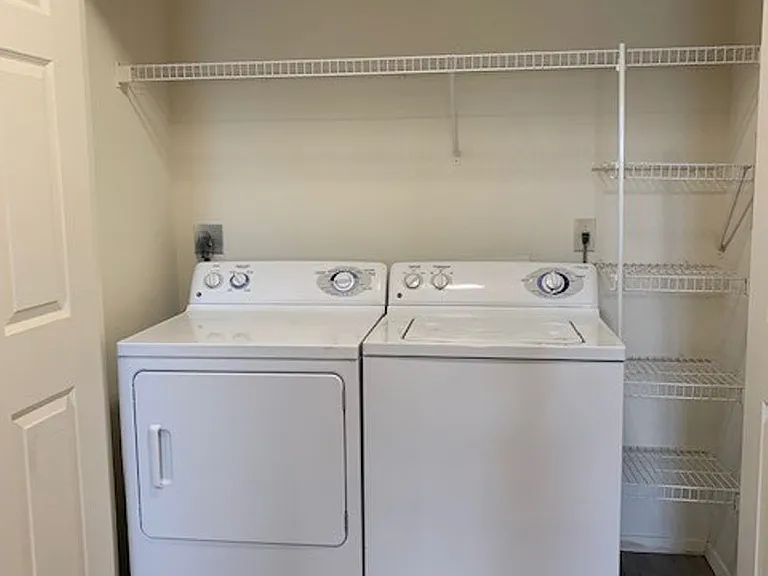 Hamilton at Turman Farms Apartments — Photo 102