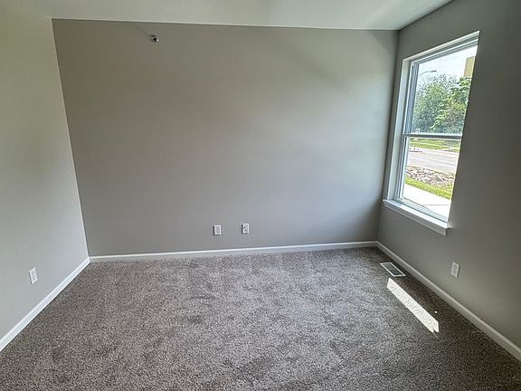3rd image of 1301 McKee St #103