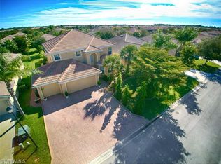 9705 Blue Stone Cir, Fort Myers, FL 33913