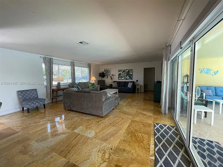 4410 N Buchanan St — Photo 15