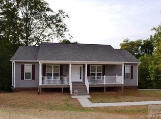 125 Doe Run Ct, Morganton, NC 28655