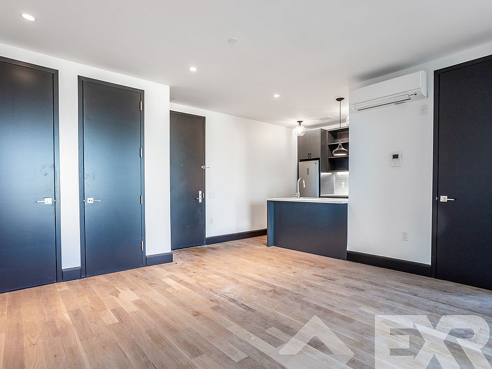 1st image of 523 Franklin Ave #307