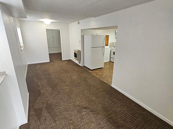 Living Room/Kitchen