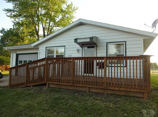 2853 Herblo Dr, Burlington, IA 52601