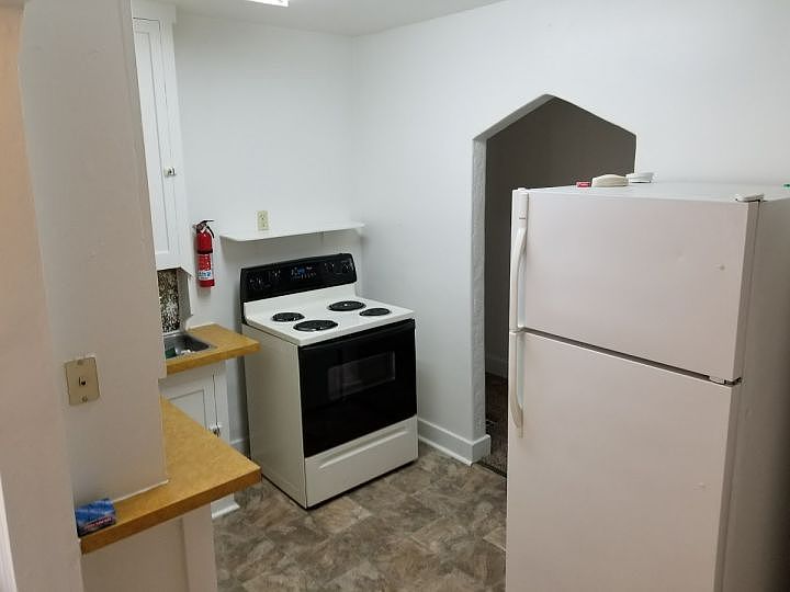 2nd image of 215 Orchard Ln APT B