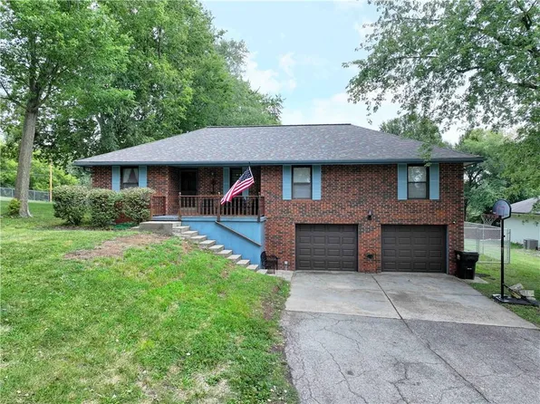907 S Turner Ave, Independence, MO 64056