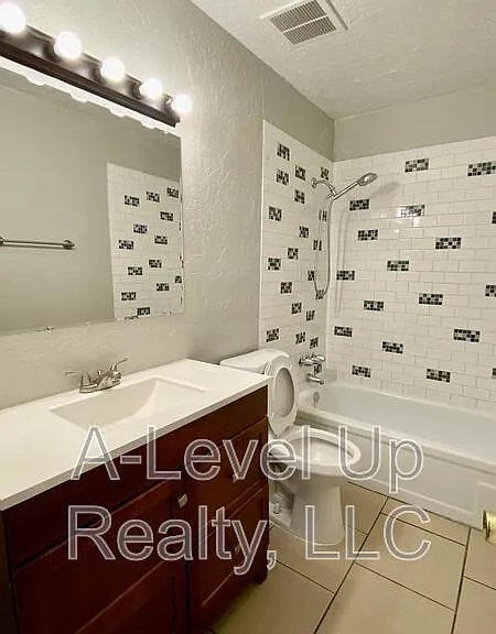 1850 N 5th Ave — Photo 11