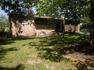 1305 Dawn Ridge Dr, Columbia, MO 65202