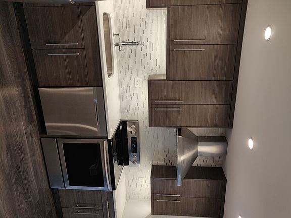 4th image of 1118 N Dale Ave APT 1G