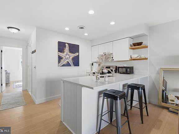 2nd image of 104 127th St Unit 121