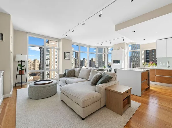 555 W 59th St APT 25E, New York, NY 10019